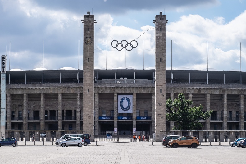 Berlin Olympiastadion.jpg