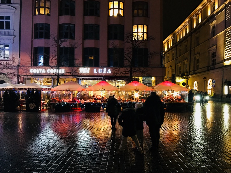 Krakow Rynek Główny-16.jpg