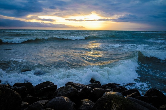 Cool Sea, Hot Sky
