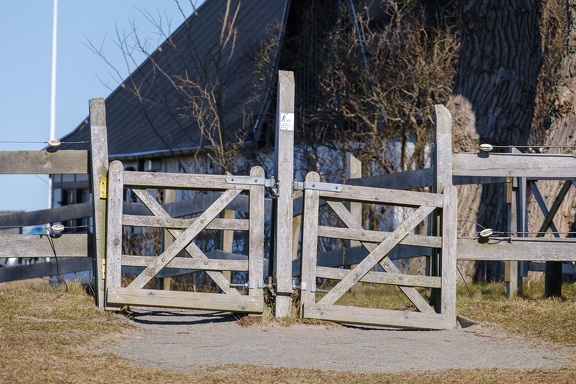 Twin Gate