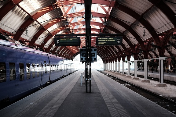 Empty Platform