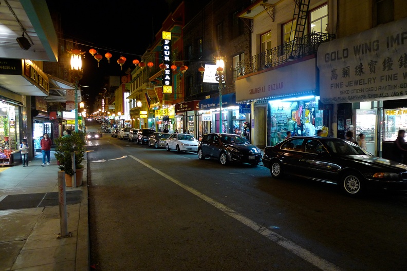 Chinatown street.jpg
