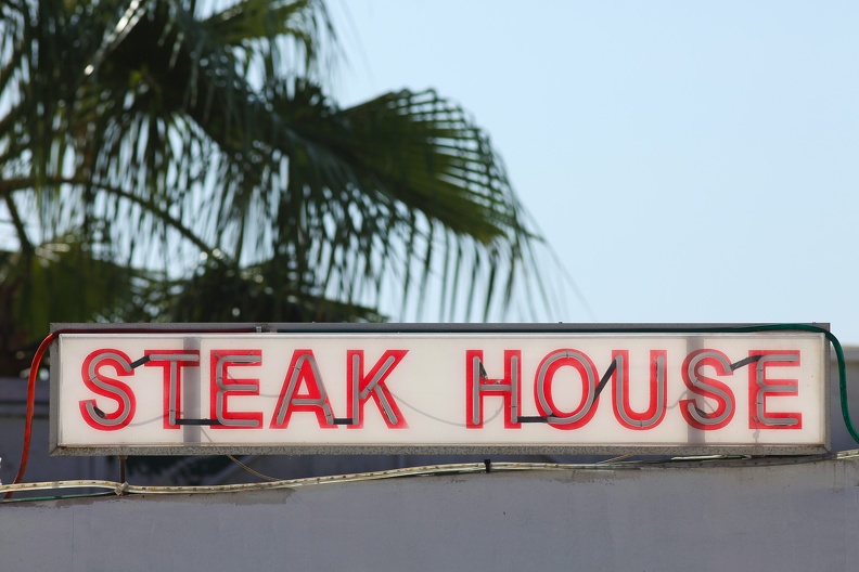 Steak House Neon.jpg