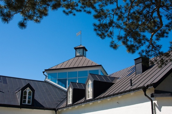 Golf house