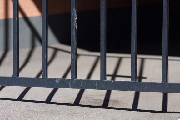 Gate shadow