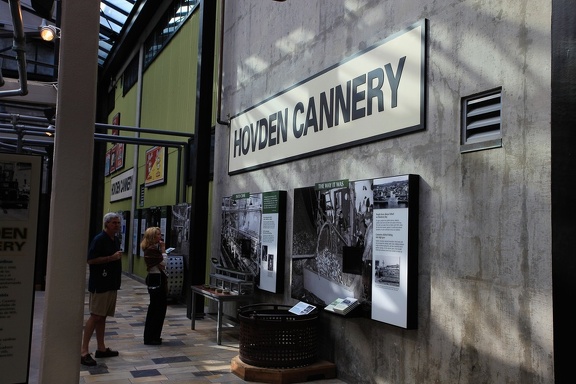 Monterey Bay Aquarium